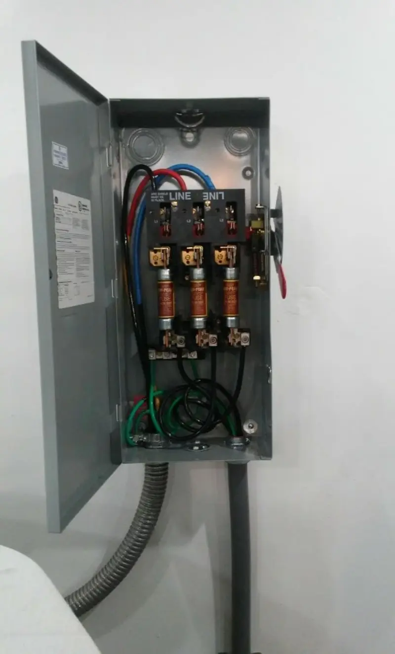 Three-phase disconnect switch installed for Electrical Wiring & Rewiring in Avon Park